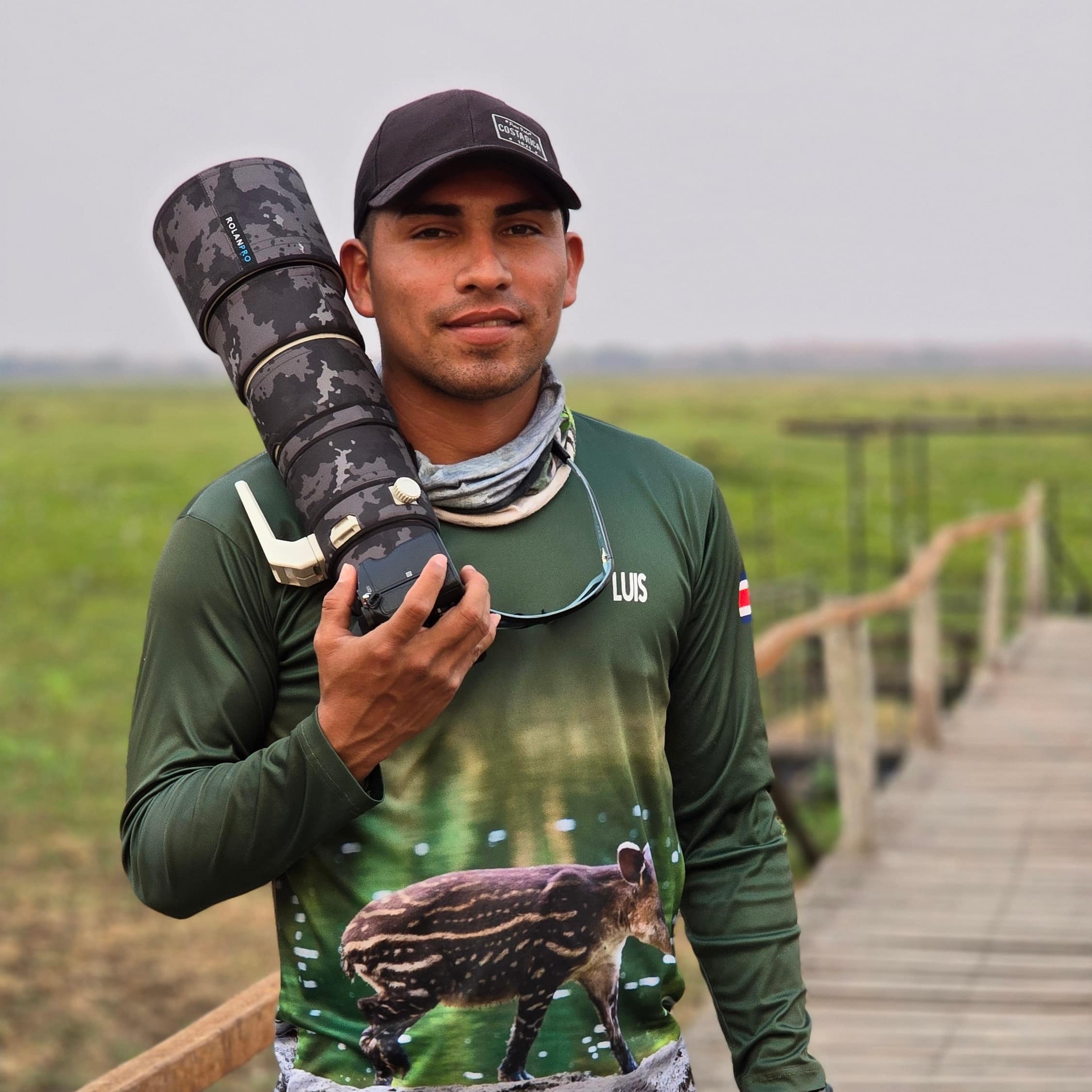 Luis Acuña, guía costarricense y fotógrafo de naturaleza