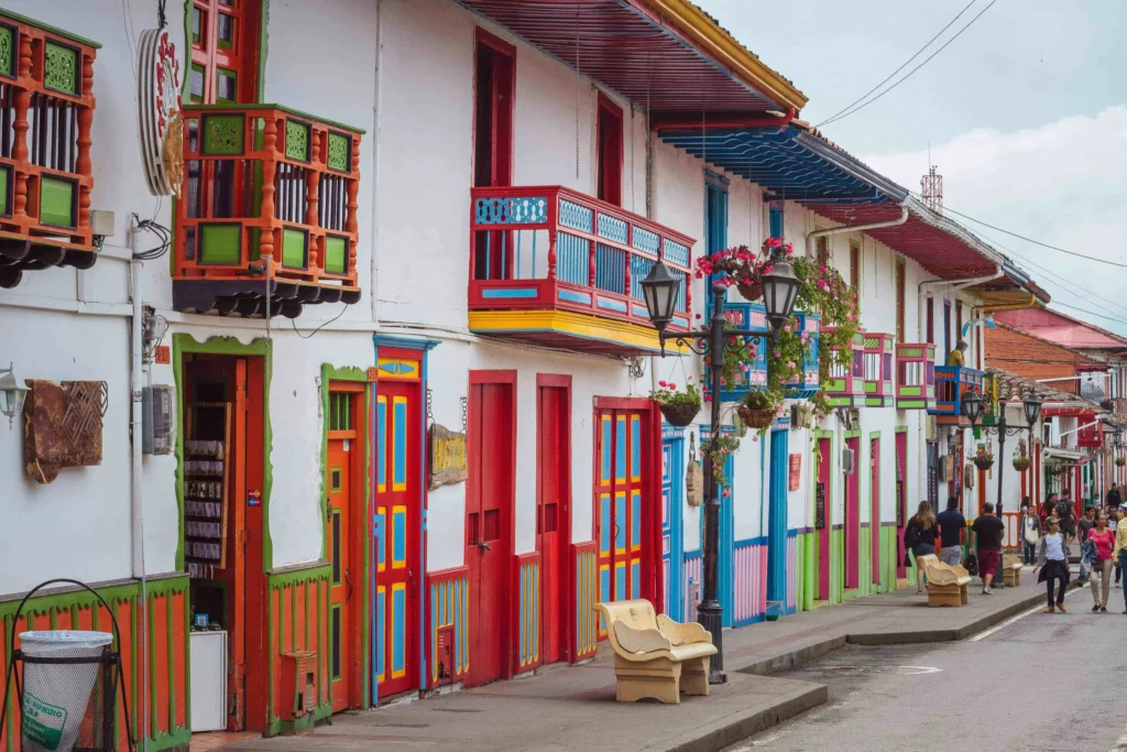 Caribe, Eje Cafetero y Pacífico: cómo combinarlos en Colombia